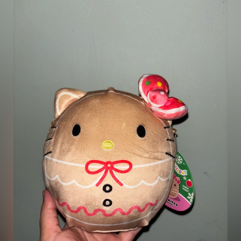 Gingerbread hello kitty squishmallow